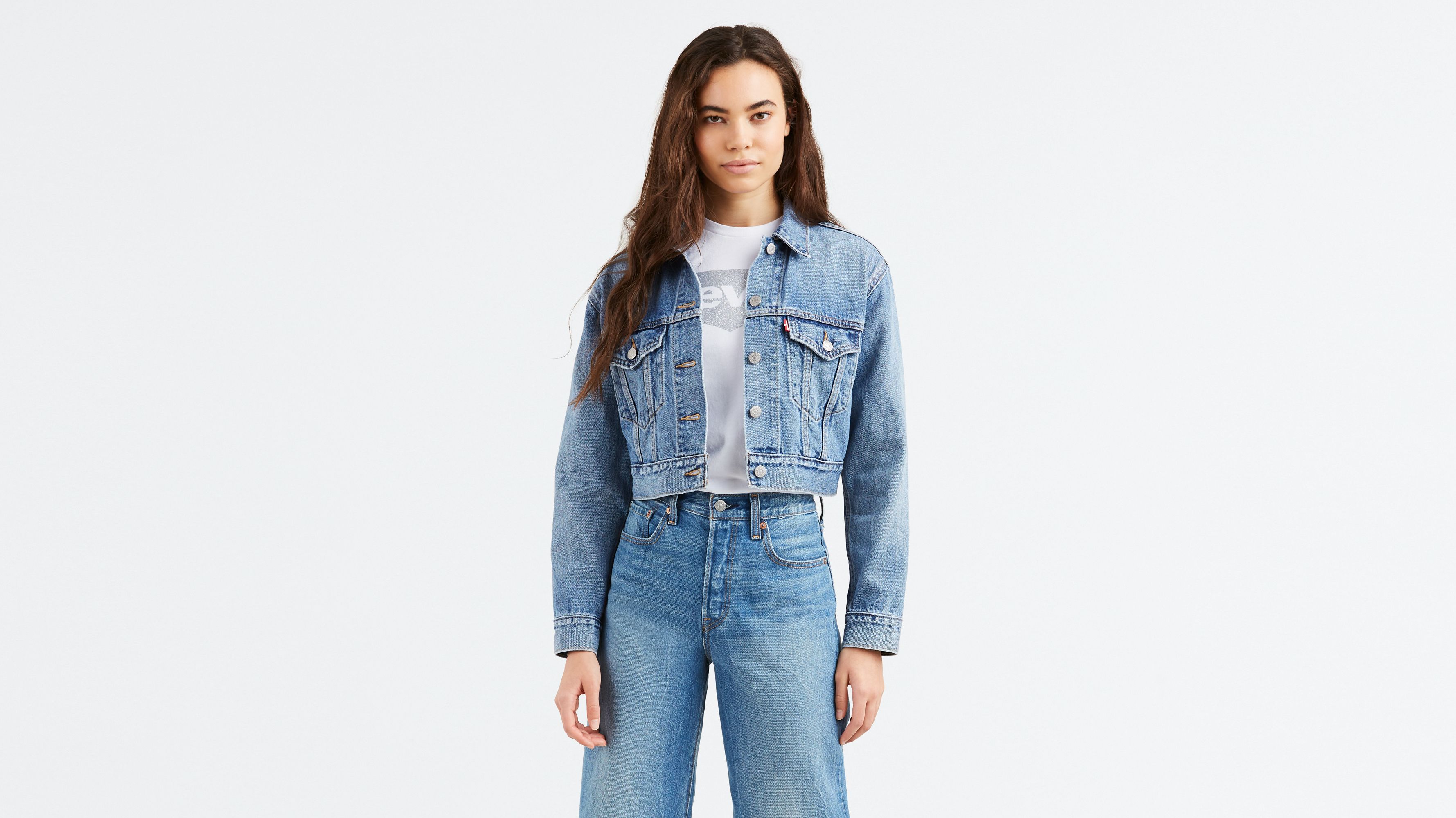 This Best-Selling Levi's Denim Jacket Is On sale at Amazon
